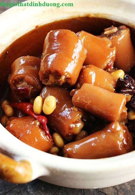 Cách làm món đuôi heo hầm đậu nành bổ dưỡng thơm ngon đổi khẩu vị cho cả nhà thưởng thức